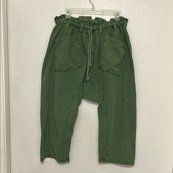 Free People Runyon Distressed Green Drawstring Cropped Pants Boho - Picture 5 of 15